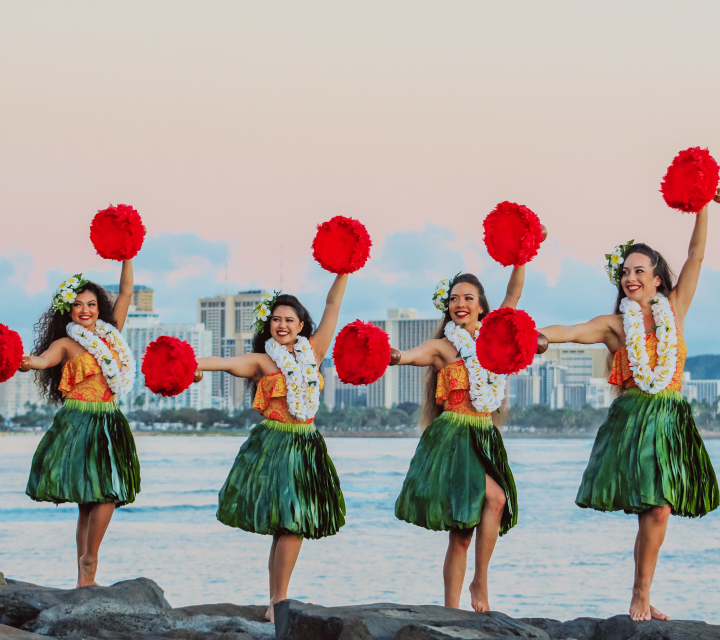 Activity must have a file with Key=Card to satisfy this template. If image is present but this message is displayed then the Title for that image is missing.