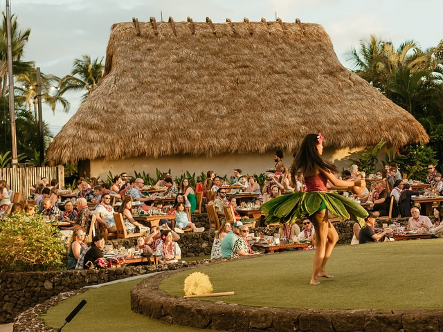 Activity must have a file with Key=Card to satisfy this template. If image is present but this message is displayed then the Title for that image is missing.